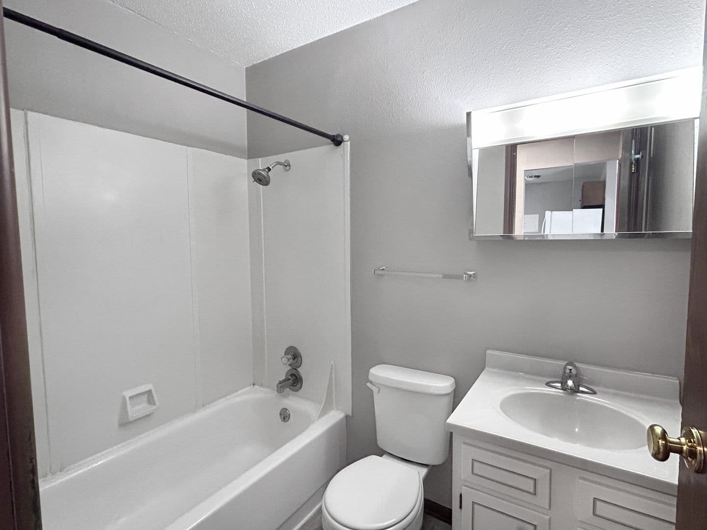 Minot Apartment: 505, 525, 605 & 705 Park Street