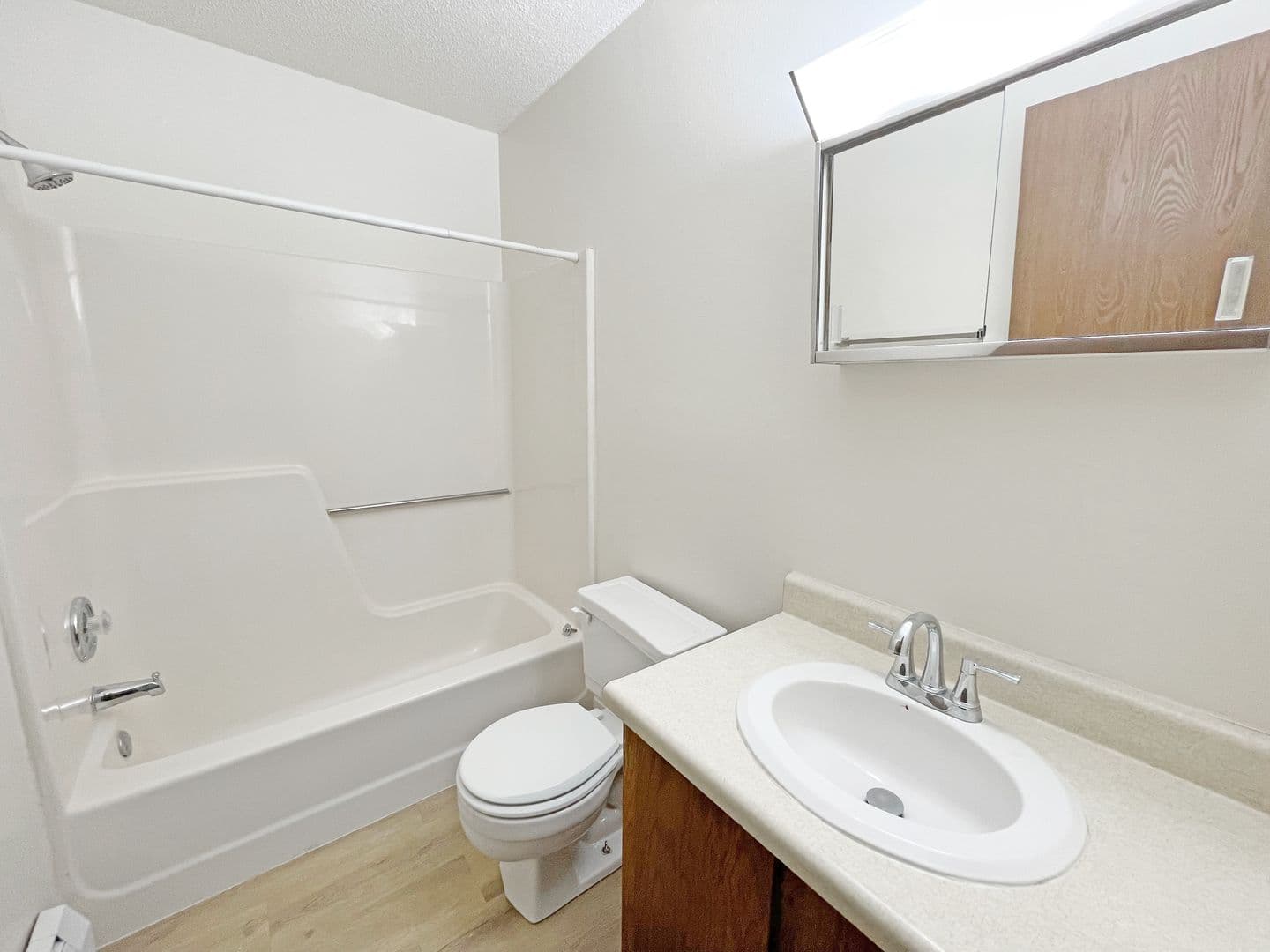Minot Apartment: 3100-3122 14th Street SW