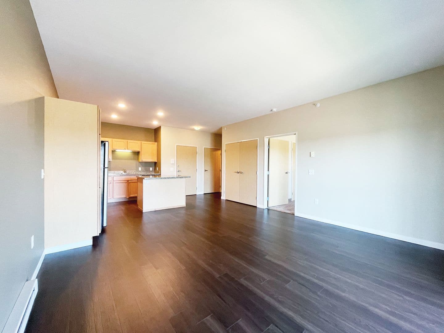 Mandan Apartment: 2303 Shoal Loop SE