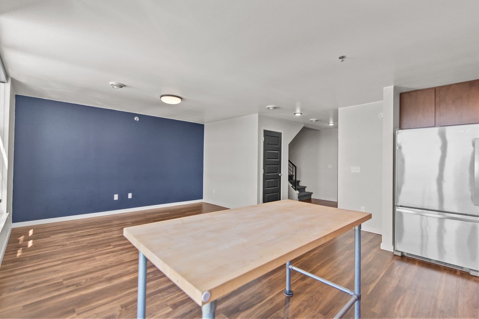 Bismarck Apartment: 202 & 208 E Greenfield Lane