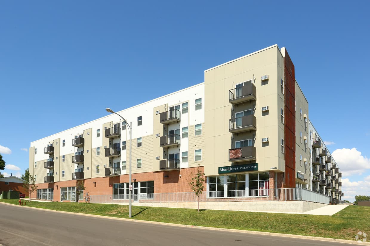 Williston Apartment: 705 E. Highland Drive