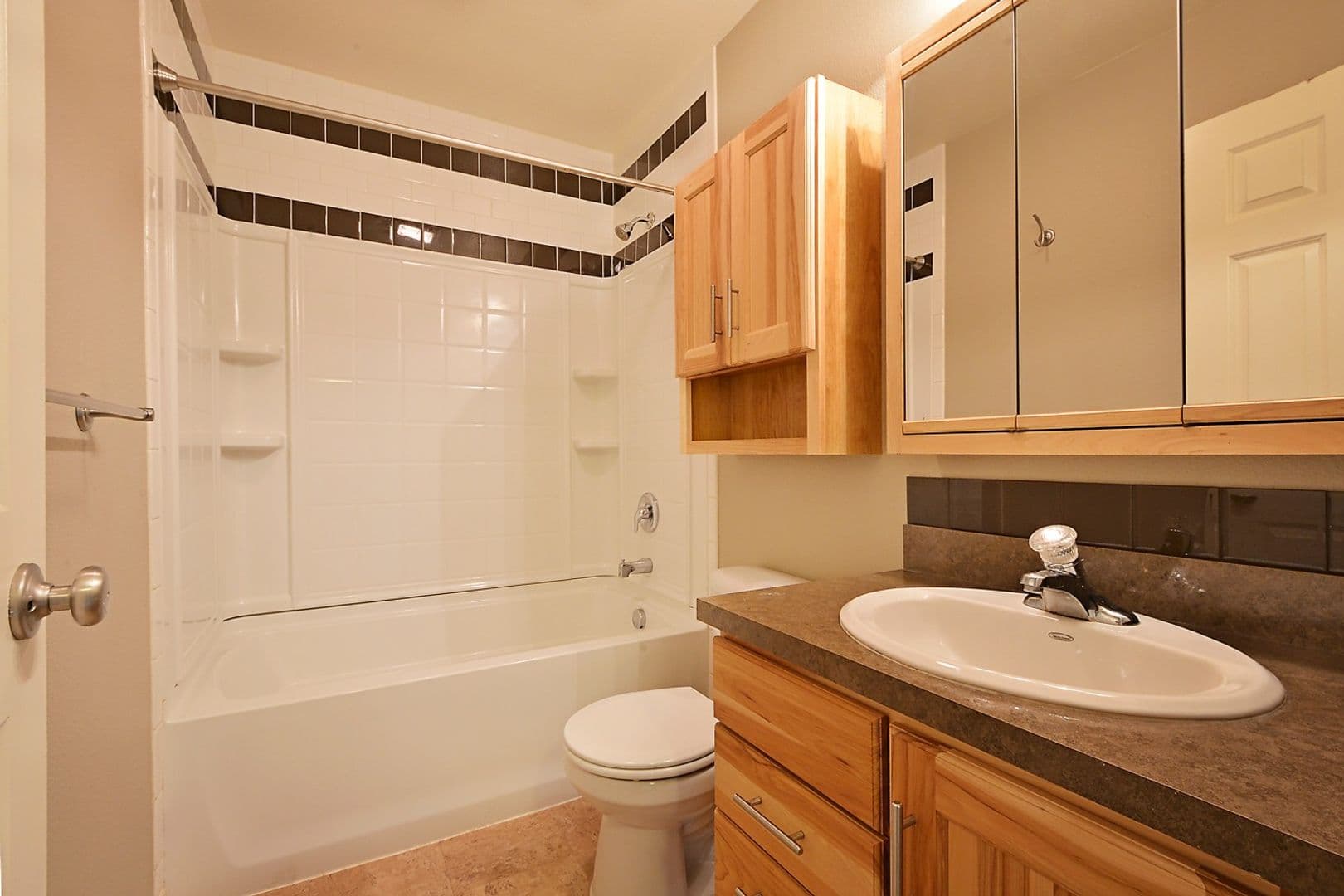 Minot Apartment: 1515 12th Street NW