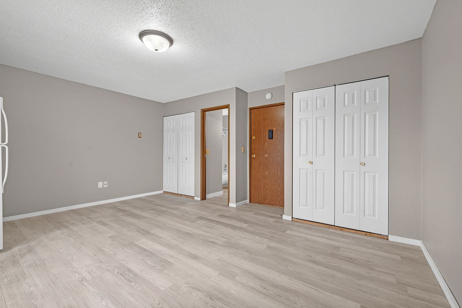 Minot Apartment: 505, 525, 605 & 705 Park Street