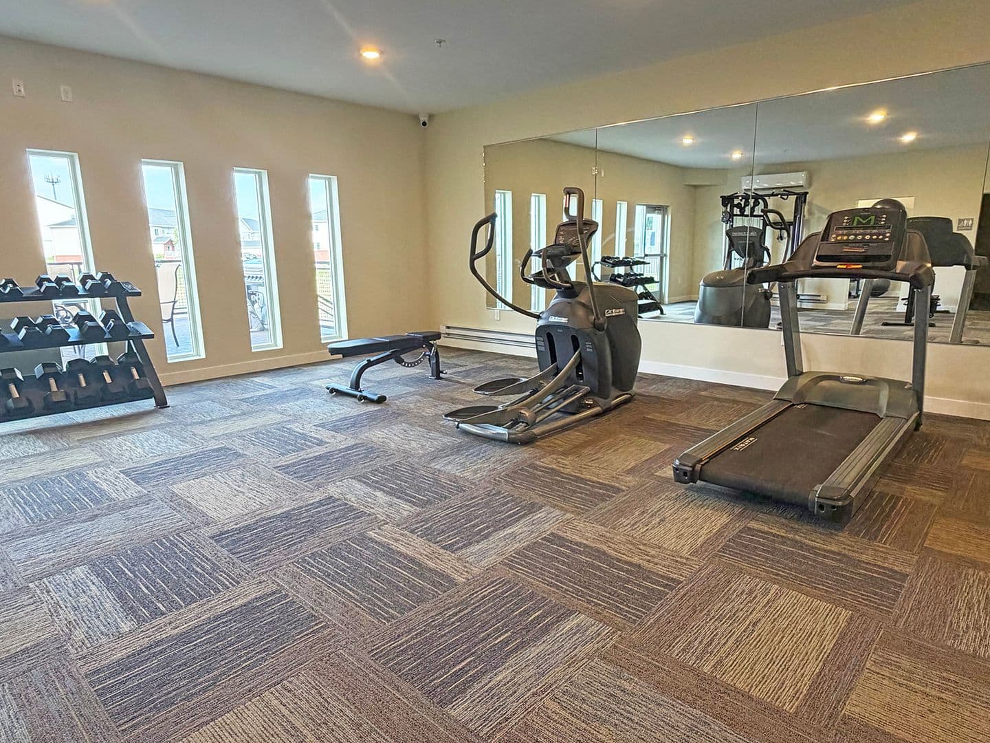 Mandan Apartment: 2303 Shoal Loop SE