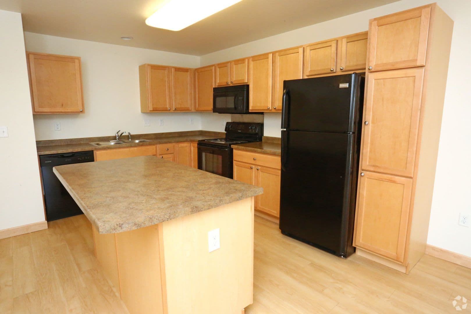 Williston Apartment: 721 E. Highland Drive