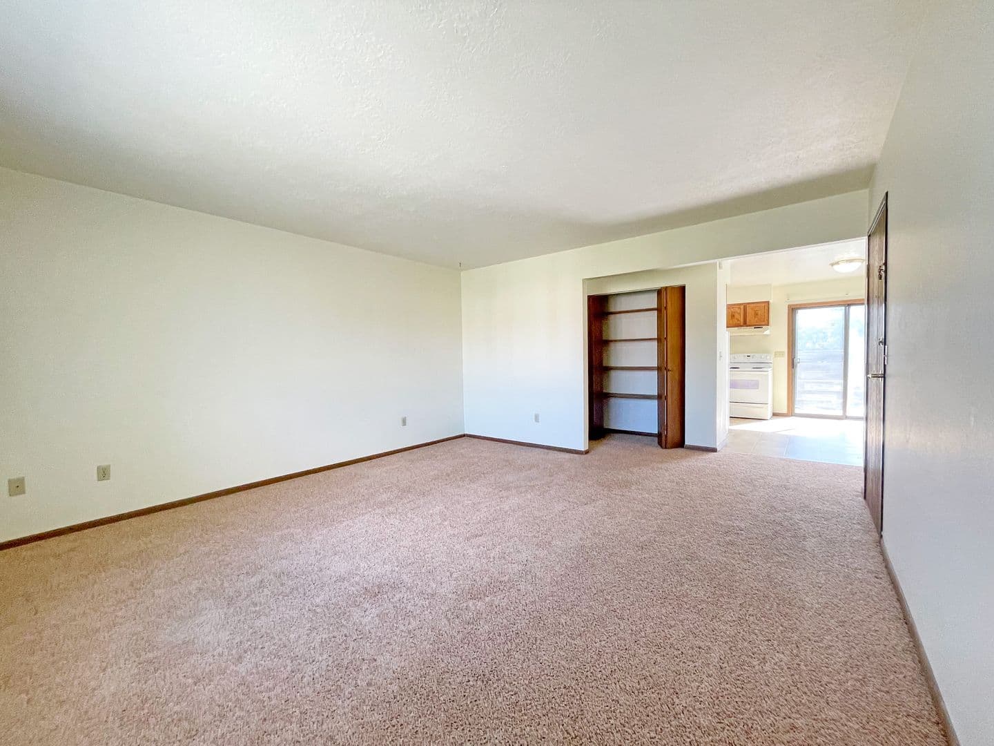 Minot Apartment: 2805 7th Street SW
