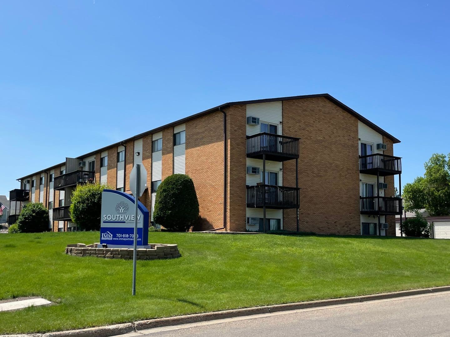 Minot Apartment: 2800 7th Street SW