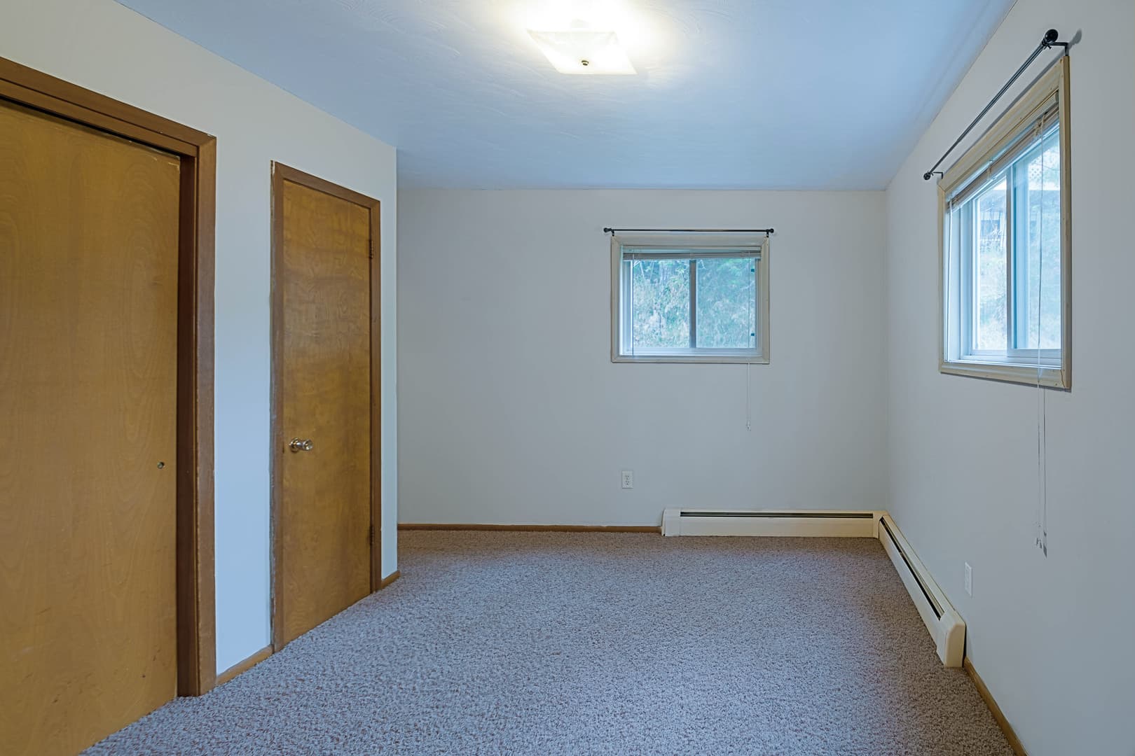 Minot Apartment: 1123 11th Street NW