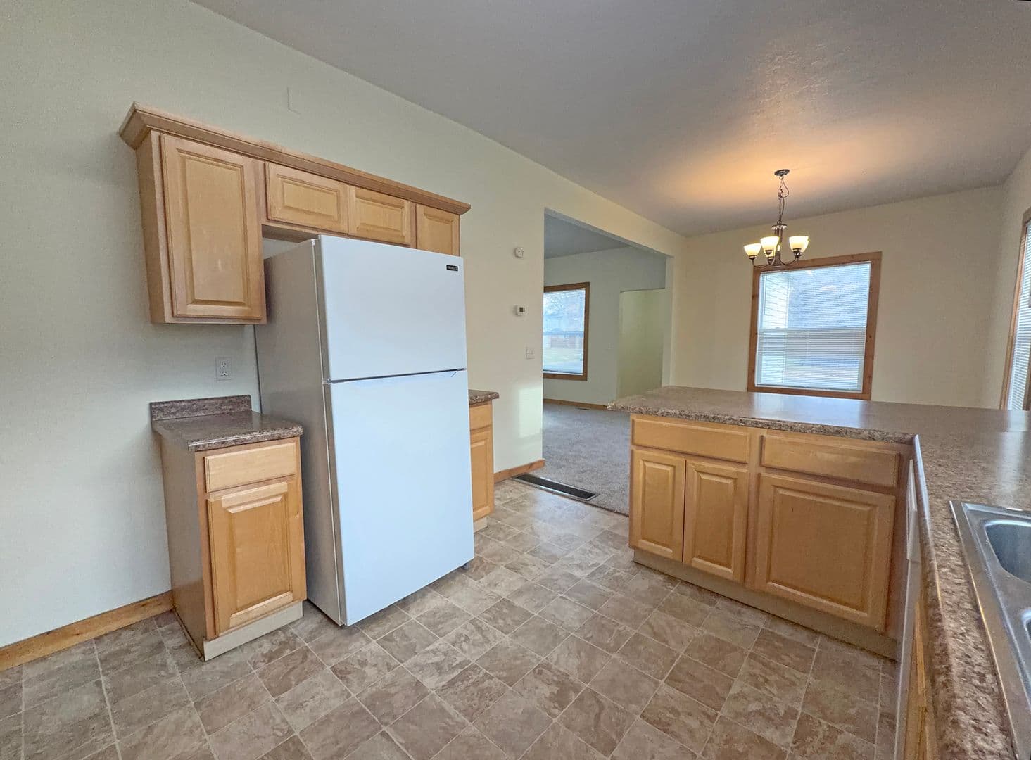 Minot House: 433 3rd Avenue NW