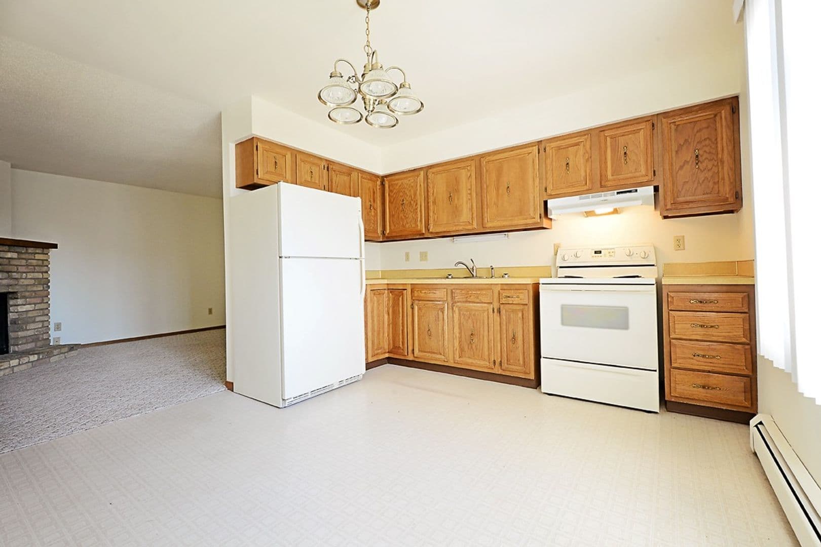 Minot Apartment: 605 19th Avenue SE
