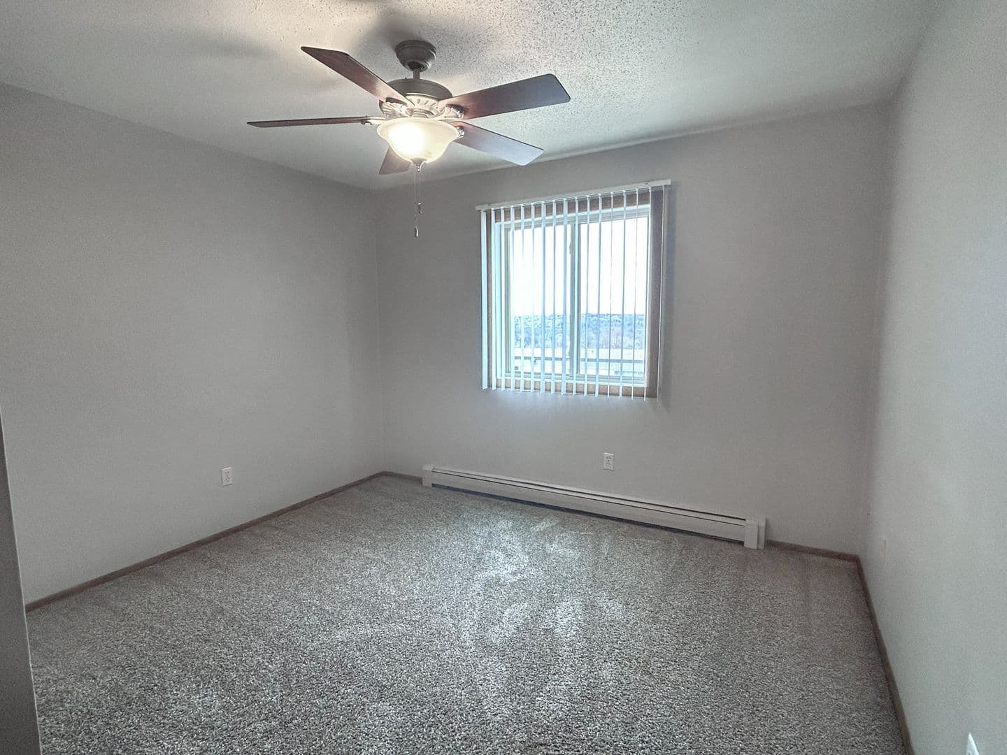 Minot Apartment: 505, 525, 605 & 705 Park Street