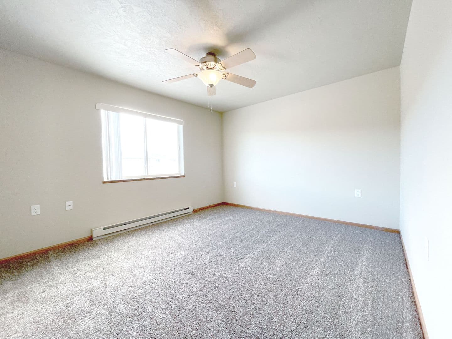 Minot Apartment: 1315/1325 35th Avenue SE & 1310/1320 34th Ave SE