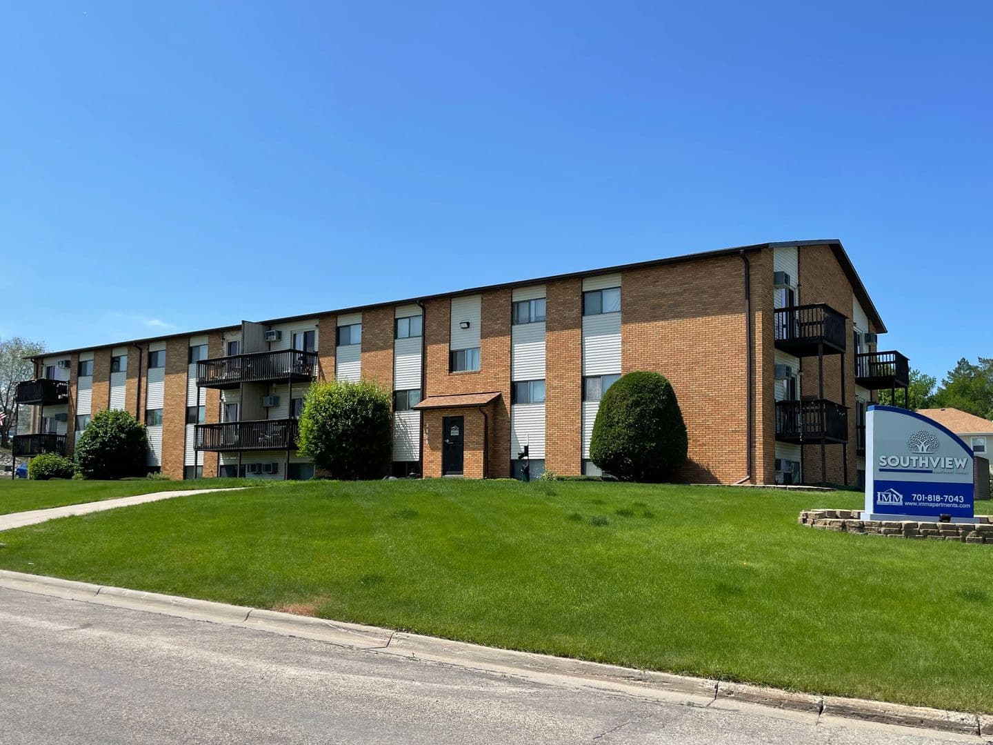 Minot Apartment: 2800 7th Street SW