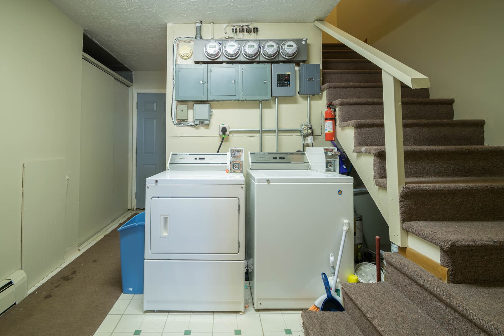 Minot Apartment: 1123 11th Street NW