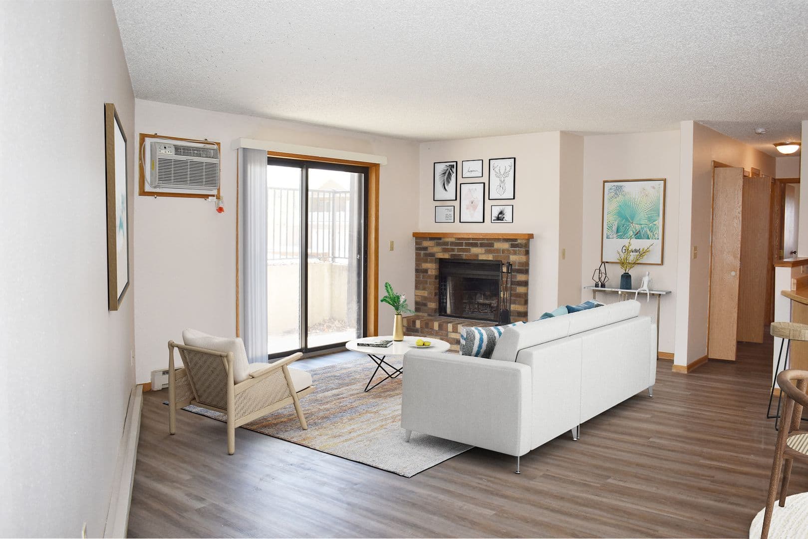 Minot Apartment: 707 6th Avenue SW