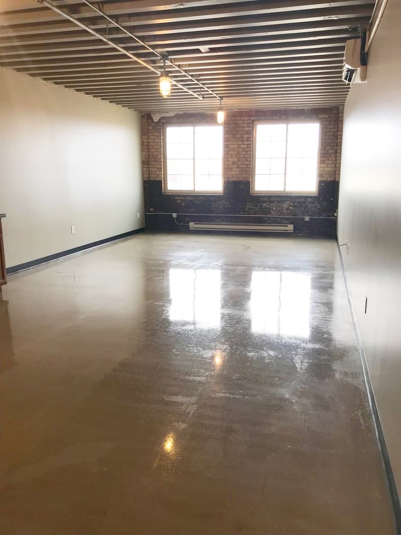 Minot Apartment: 30 NE 1st Street