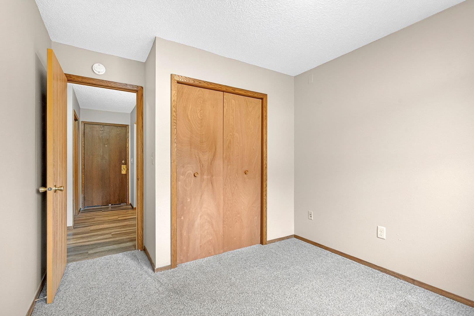 Minot Apartment: 2800 7th Street SW
