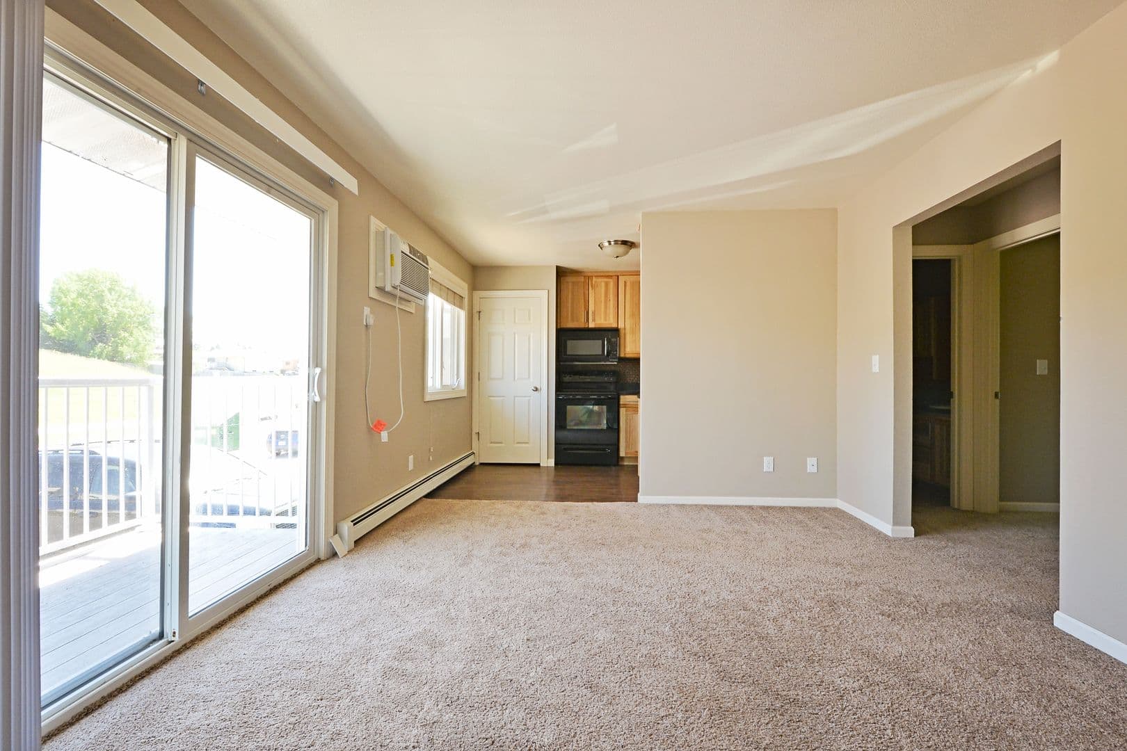 Minot Apartment: 1515 12th Street NW