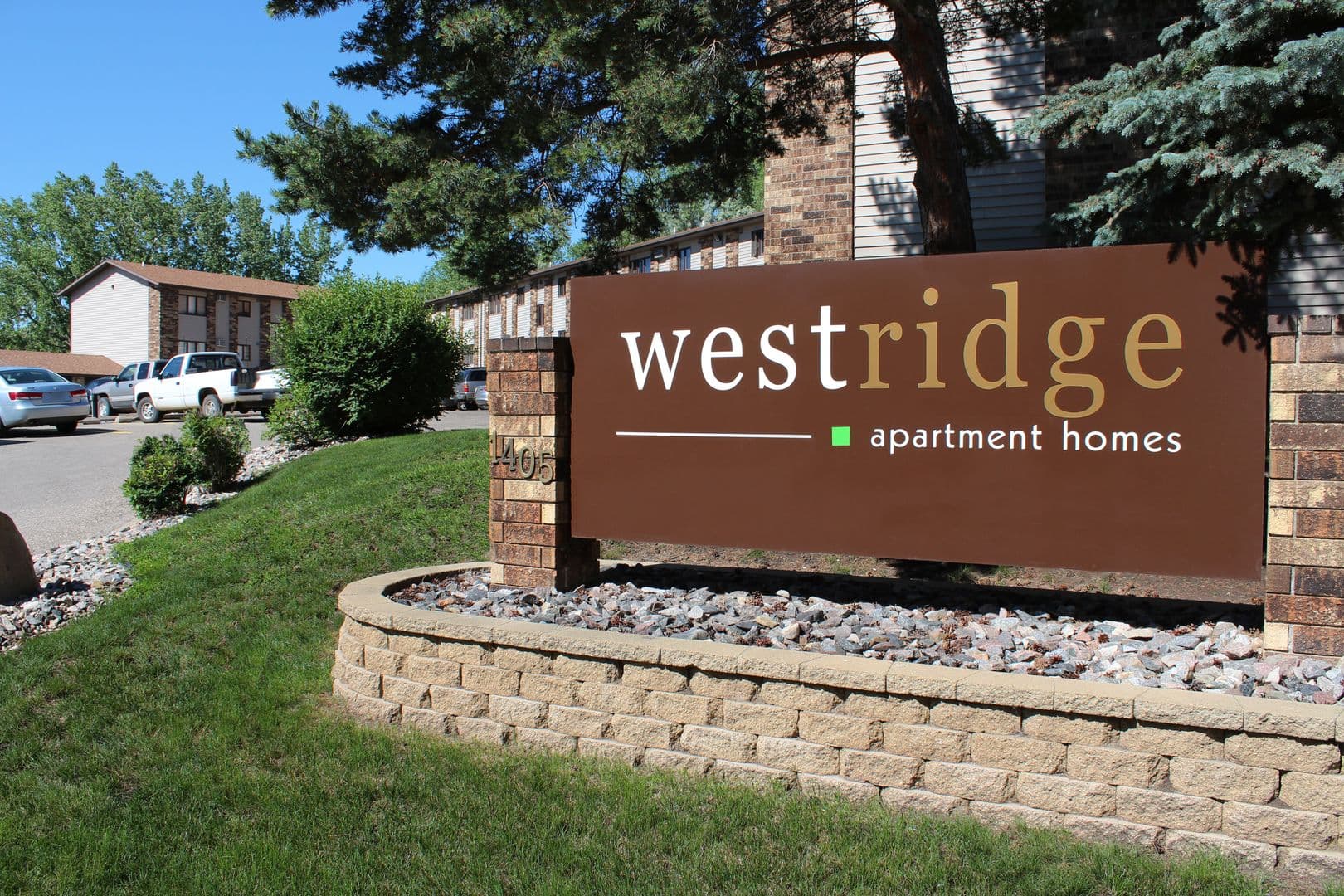 Minot Apartment: 1405 8th Street NW