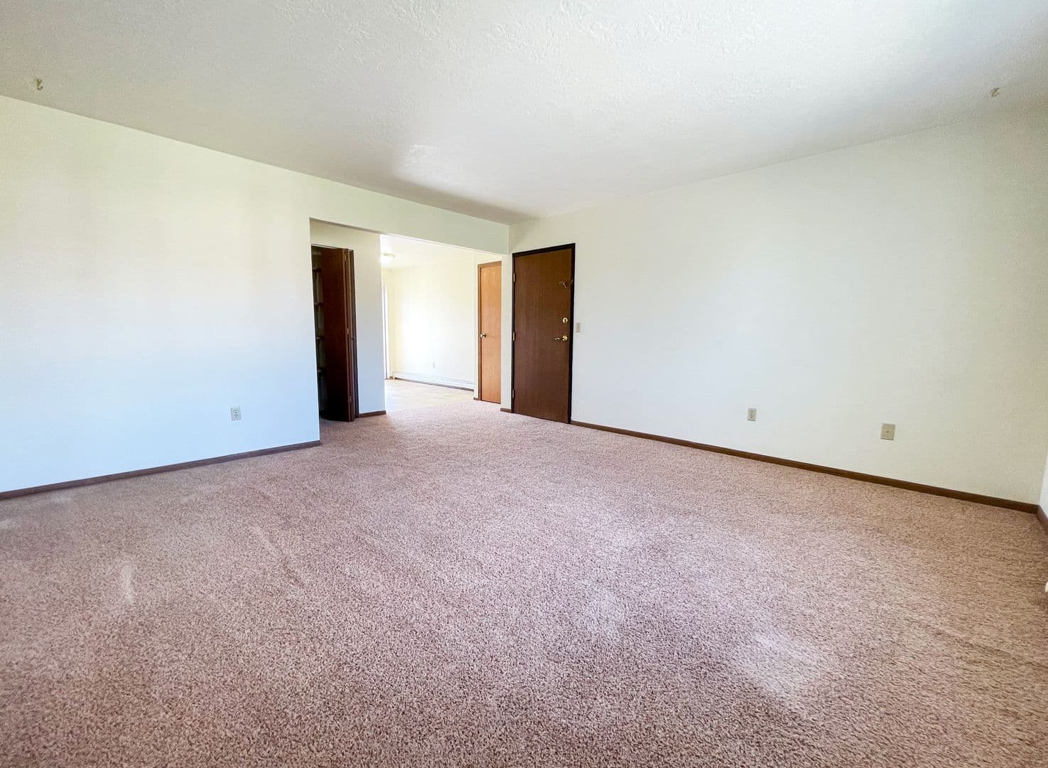 Minot Apartment: 2805 7th Street SW
