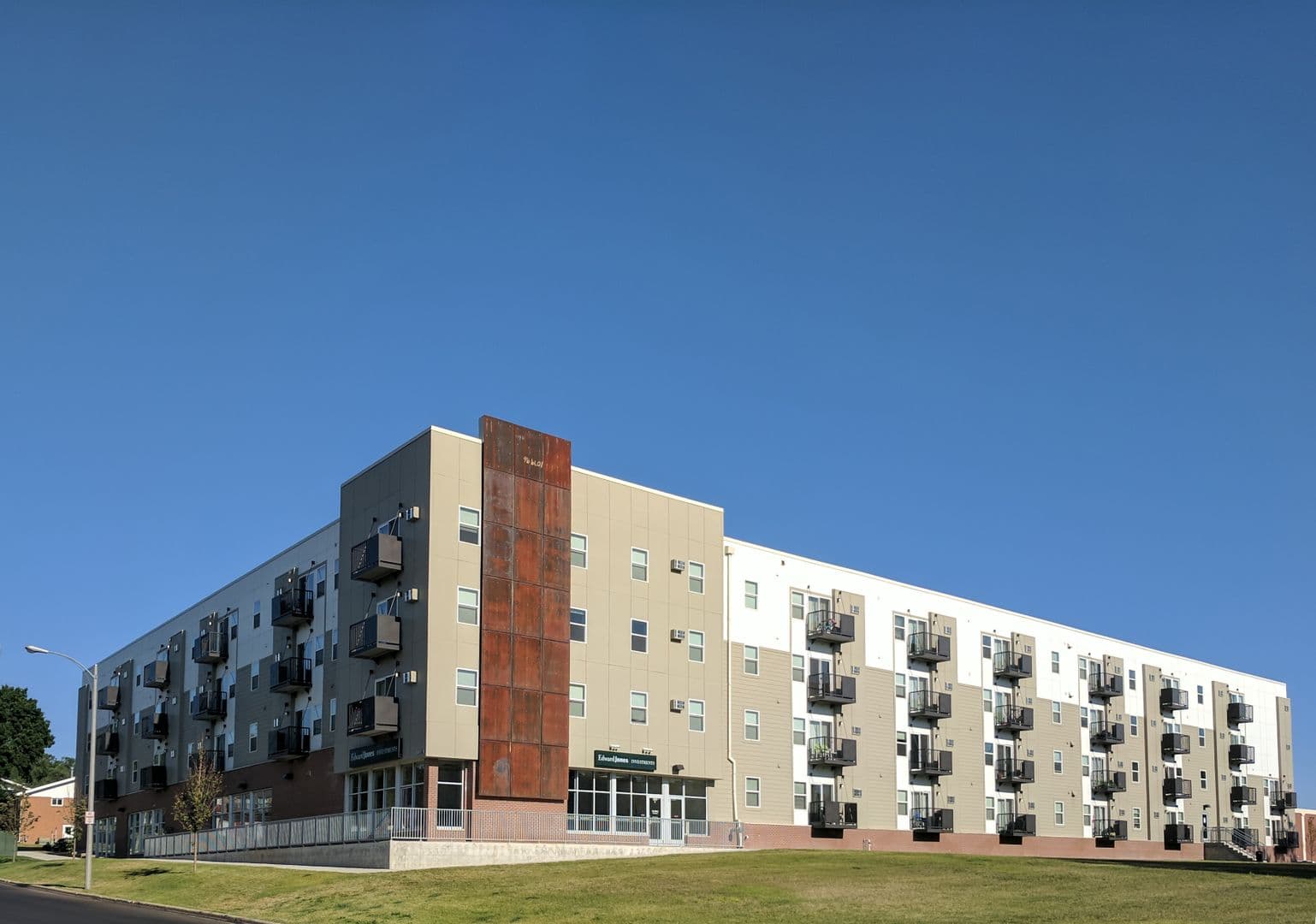 Williston Apartment: 721 E. Highland Drive