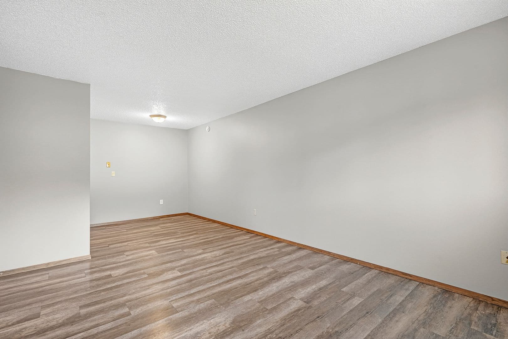 Minot Apartment: 2800 7th Street SW