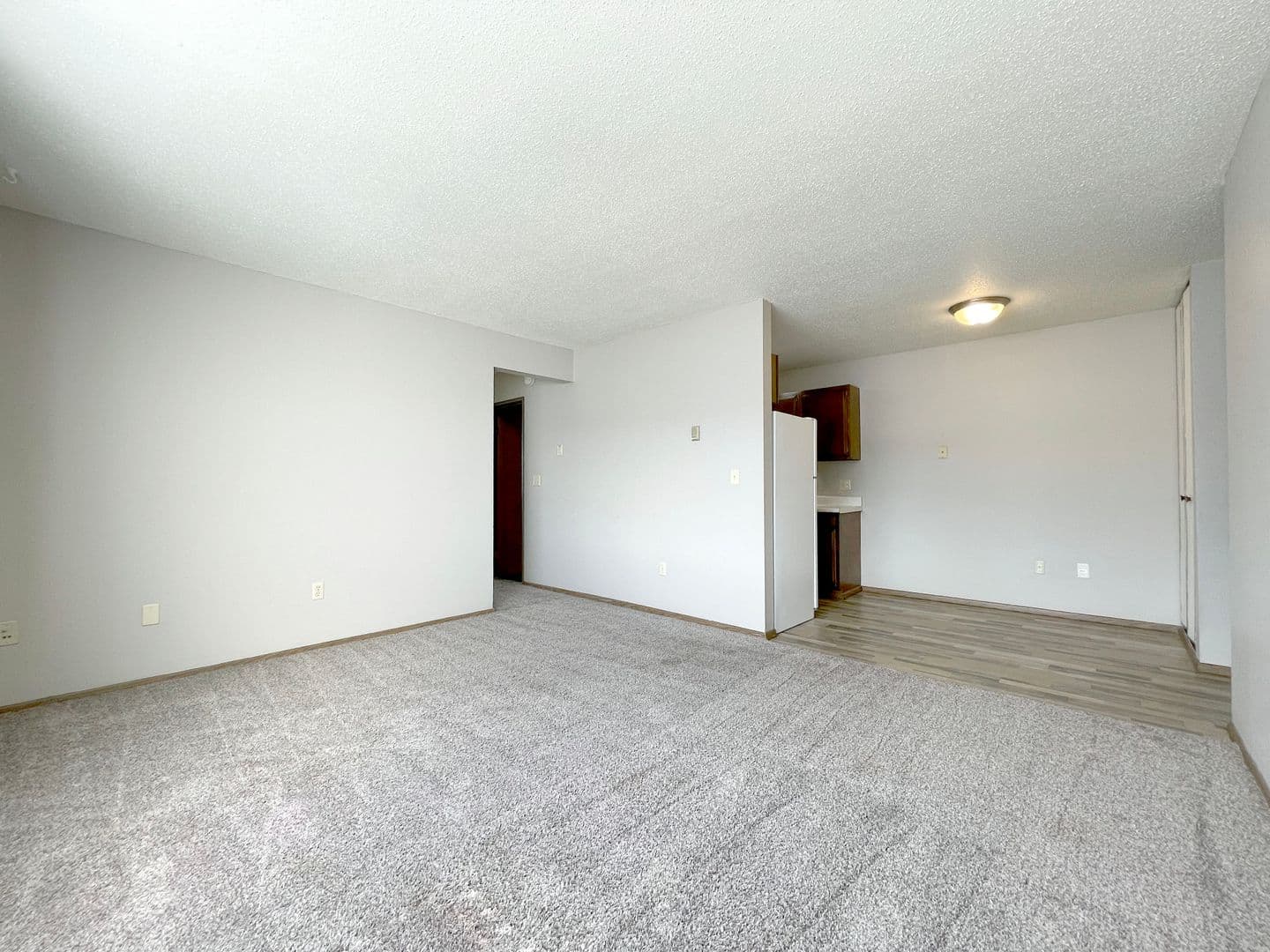 Minot Apartment: 505, 525, 605 & 705 Park Street