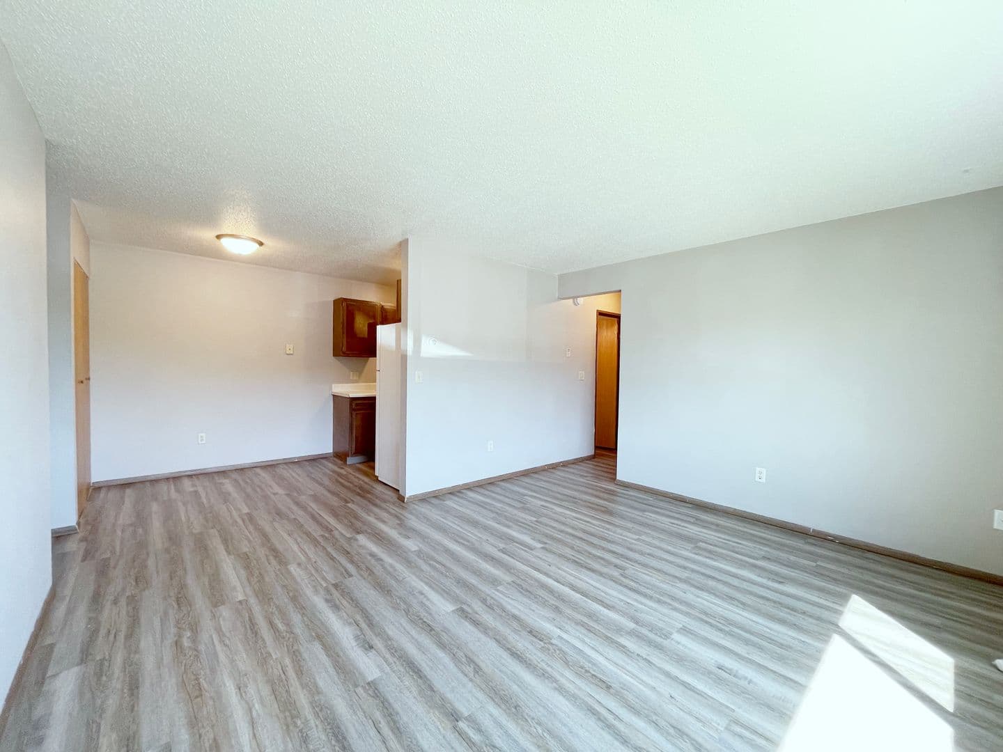 Minot Apartment: 505, 525, 605 & 705 Park Street