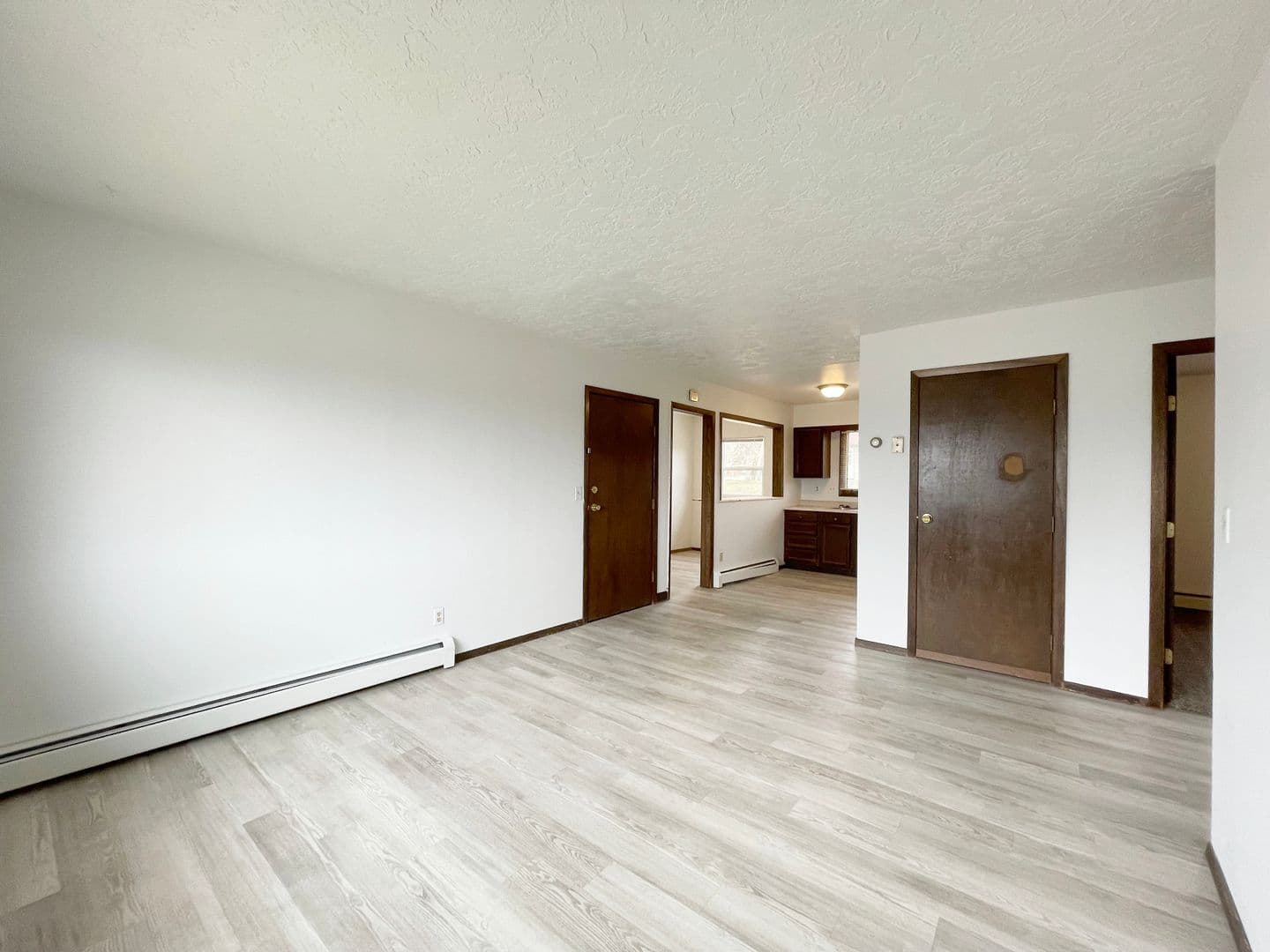 Minot Apartment: 1308 14th Avenue NW