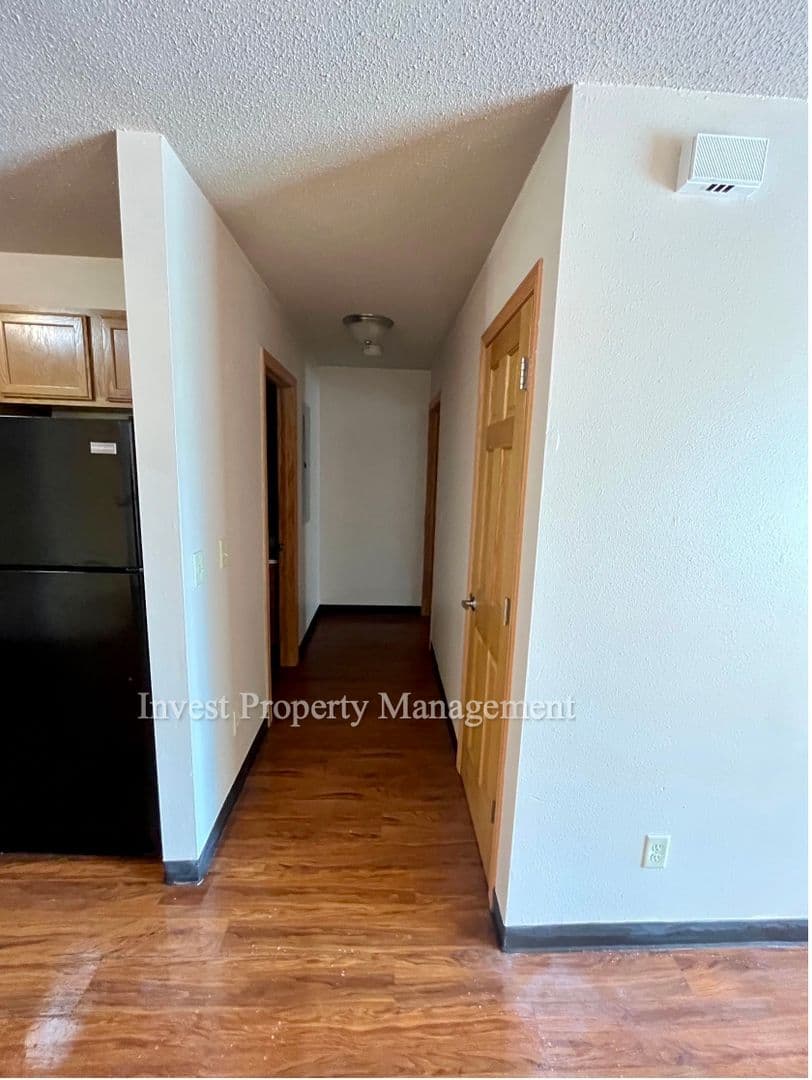 Rush City Apartment: 105 N Eliot Ave