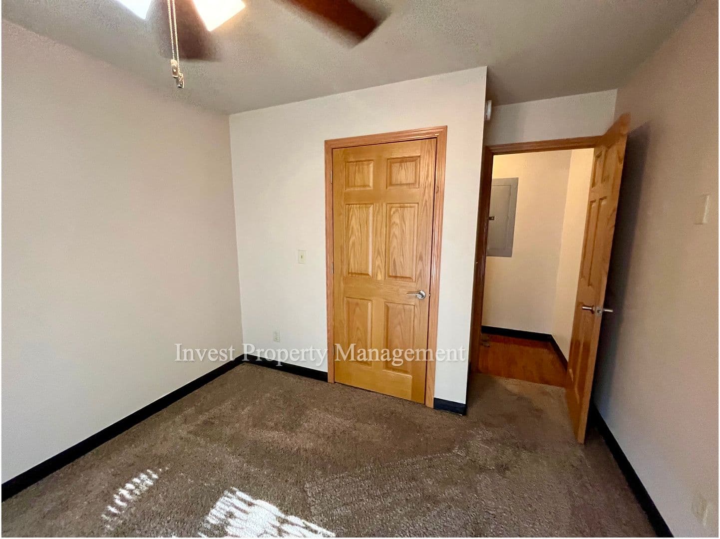 Rush City Apartment: 105 N Eliot Ave
