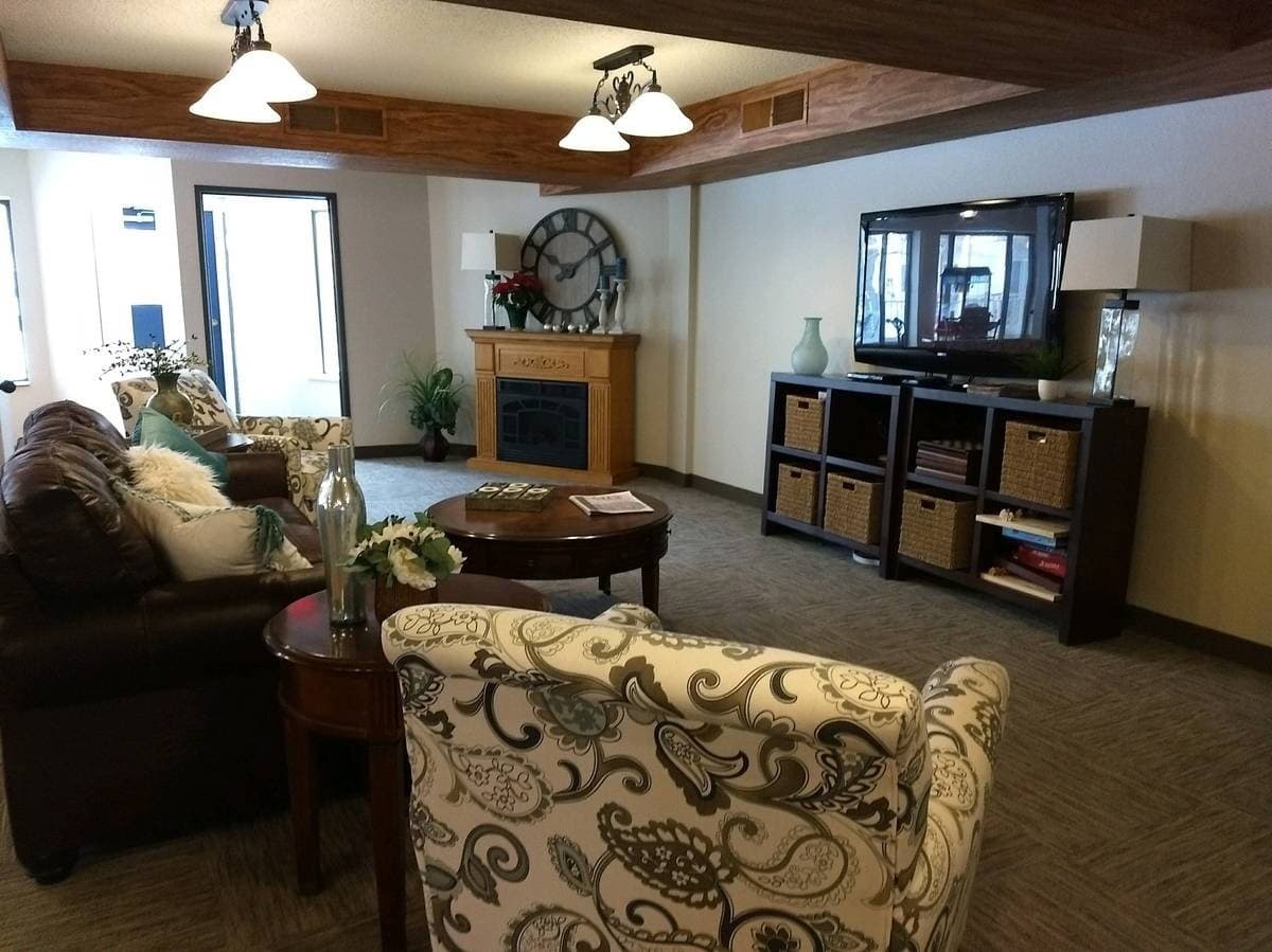 Wausau Apartment: 400 River Drive