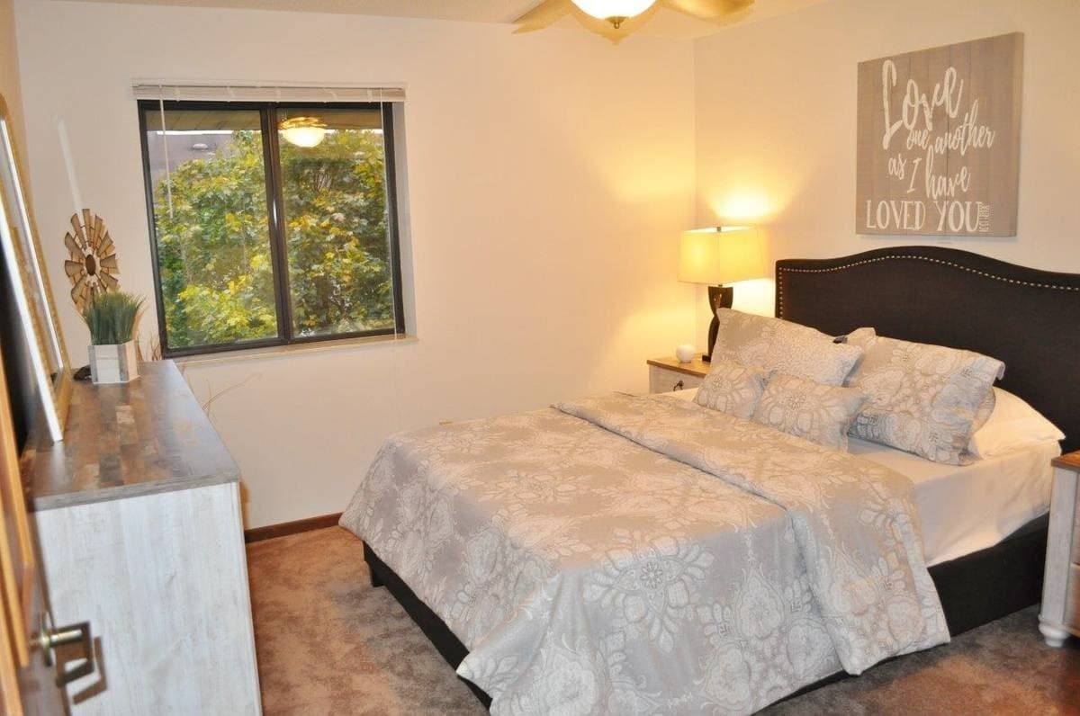 Wausau Apartment: 400 River Drive