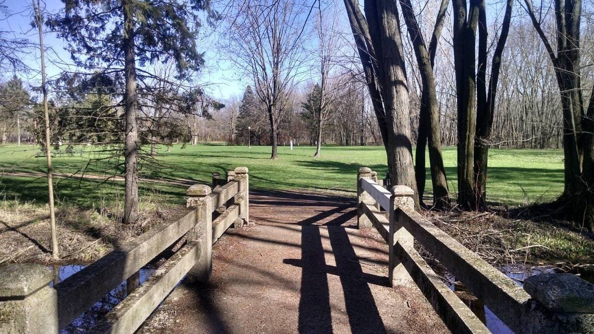 Wausau Apartment: 400 River Drive