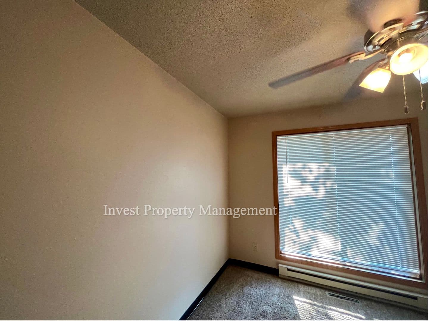 Rush City Apartment: 105 N Eliot Ave