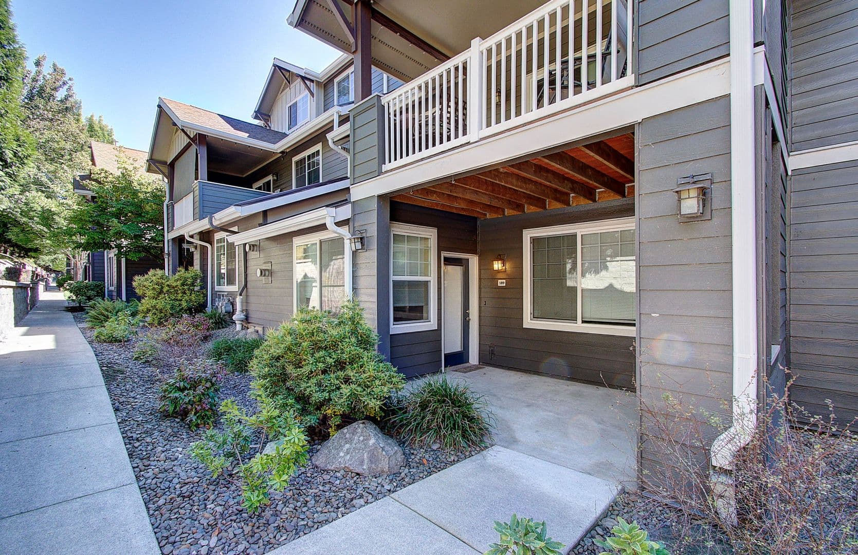Vancouver House: 10800 SE 17th Circle #189