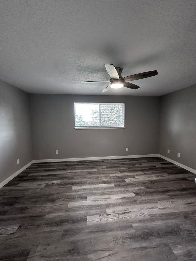 Camas Apartment: 222-238 NW 12 Avenue
