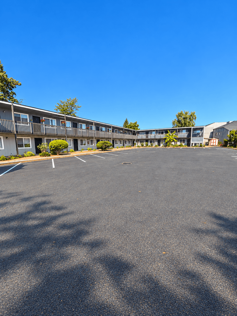Vancouver Apartment: 1806 E Fourth Plain Blvd