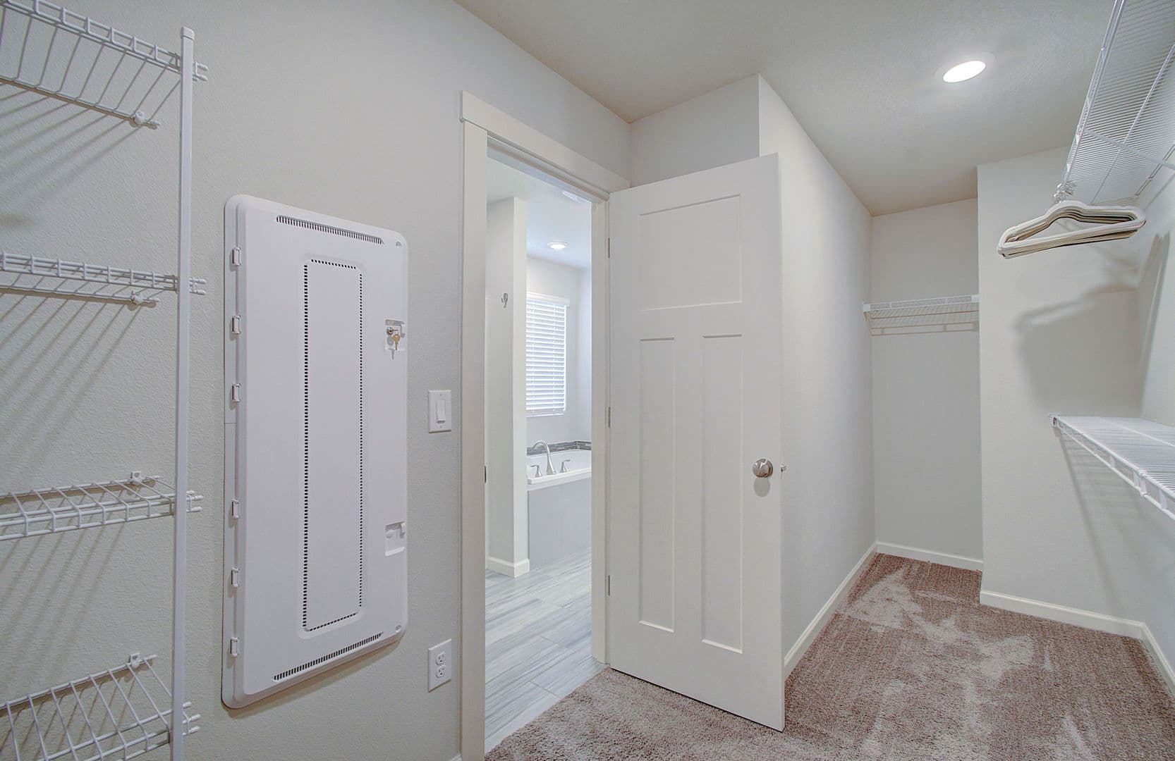 Camas House: 6834 N 89th Loop