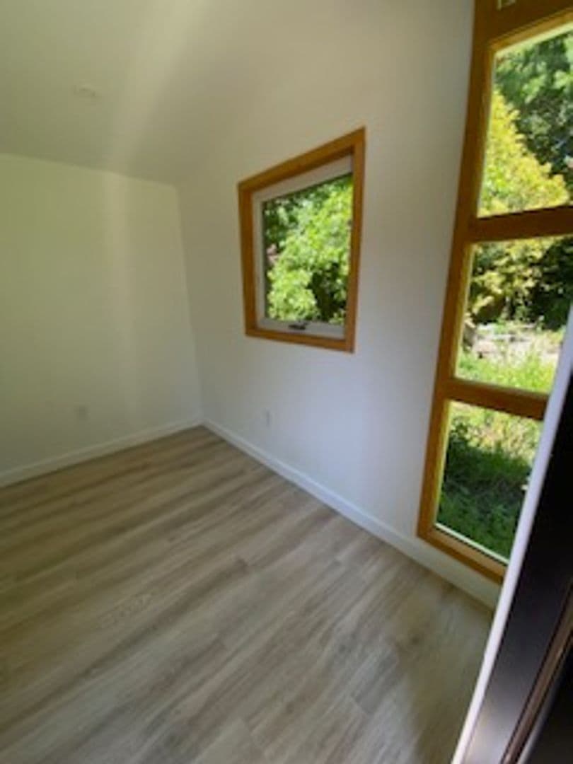 Vancouver House: 15809 NE 18 Ct