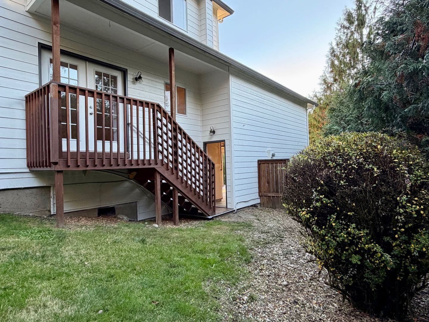 Vancouver House: 15809 NE 18 Ct