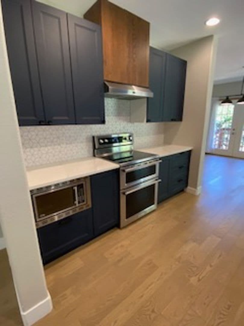 Vancouver House: 15809 NE 18 Ct