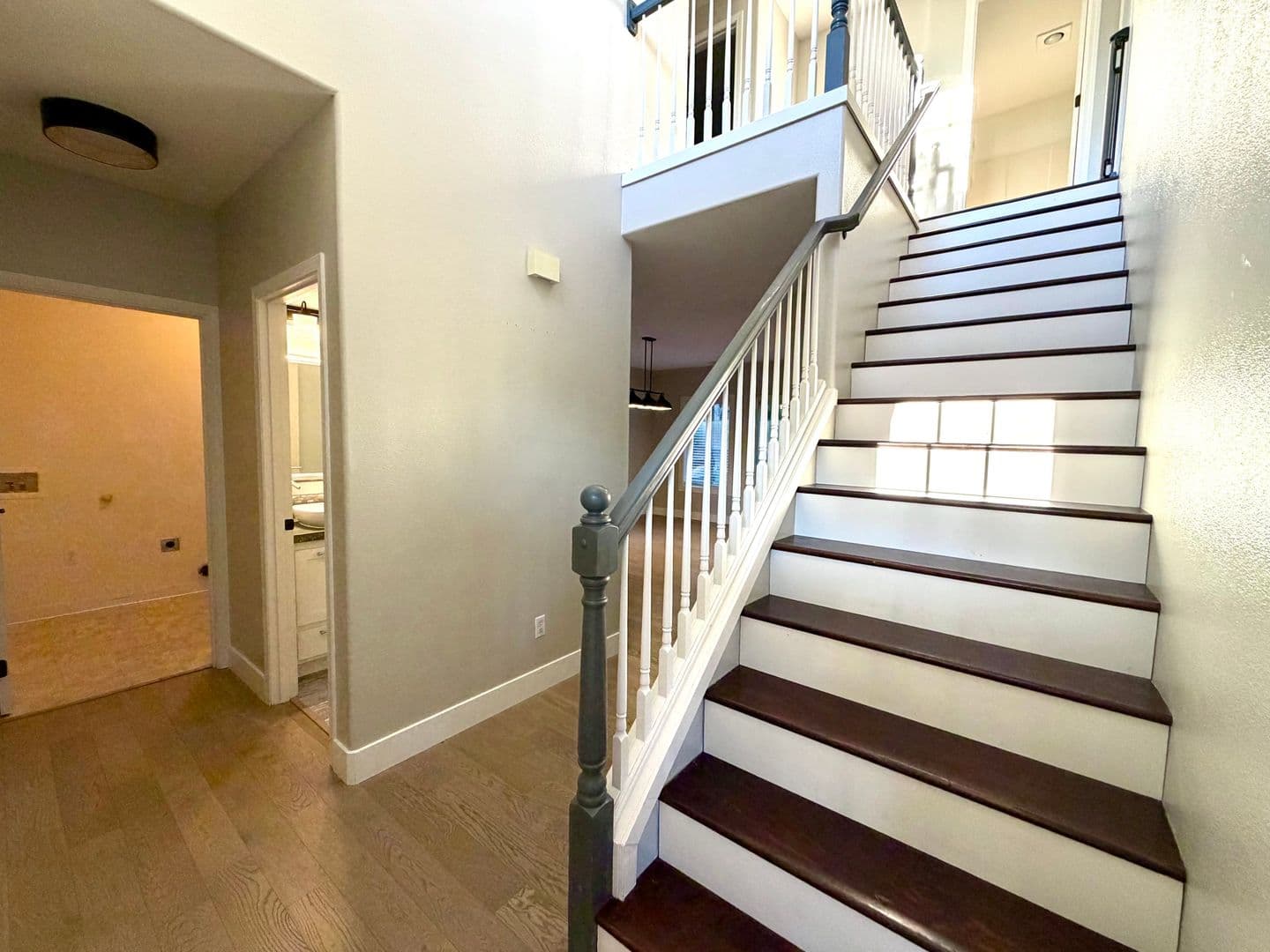 Vancouver House: 15809 NE 18 Ct