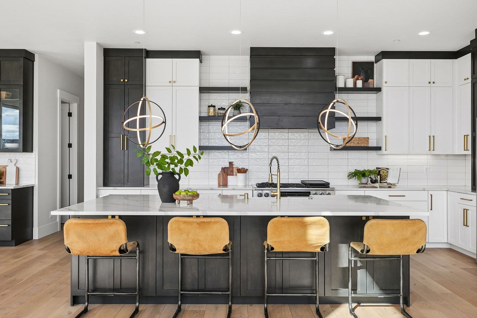 Washougal House: 1757 N Columbia Ridge Way