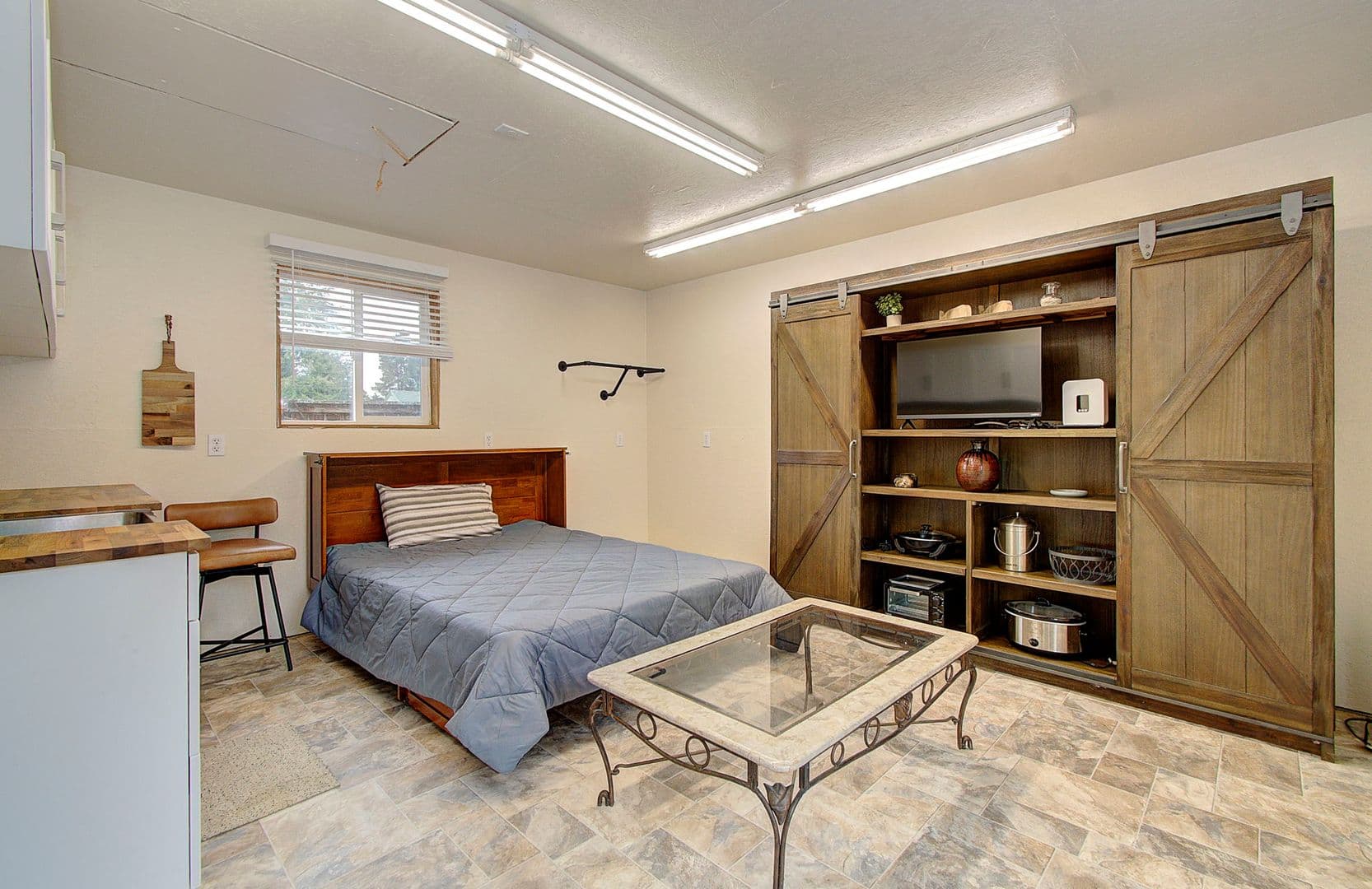 Vancouver House: 12311 SE McGillivray Blvd
