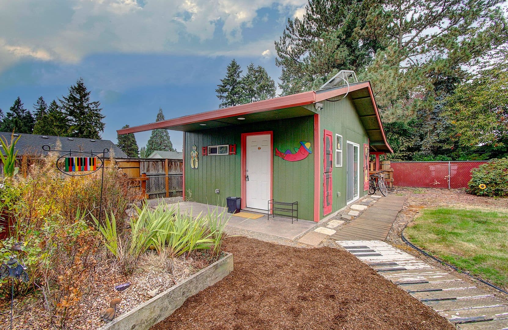 Vancouver House: 12311 SE McGillivray Blvd