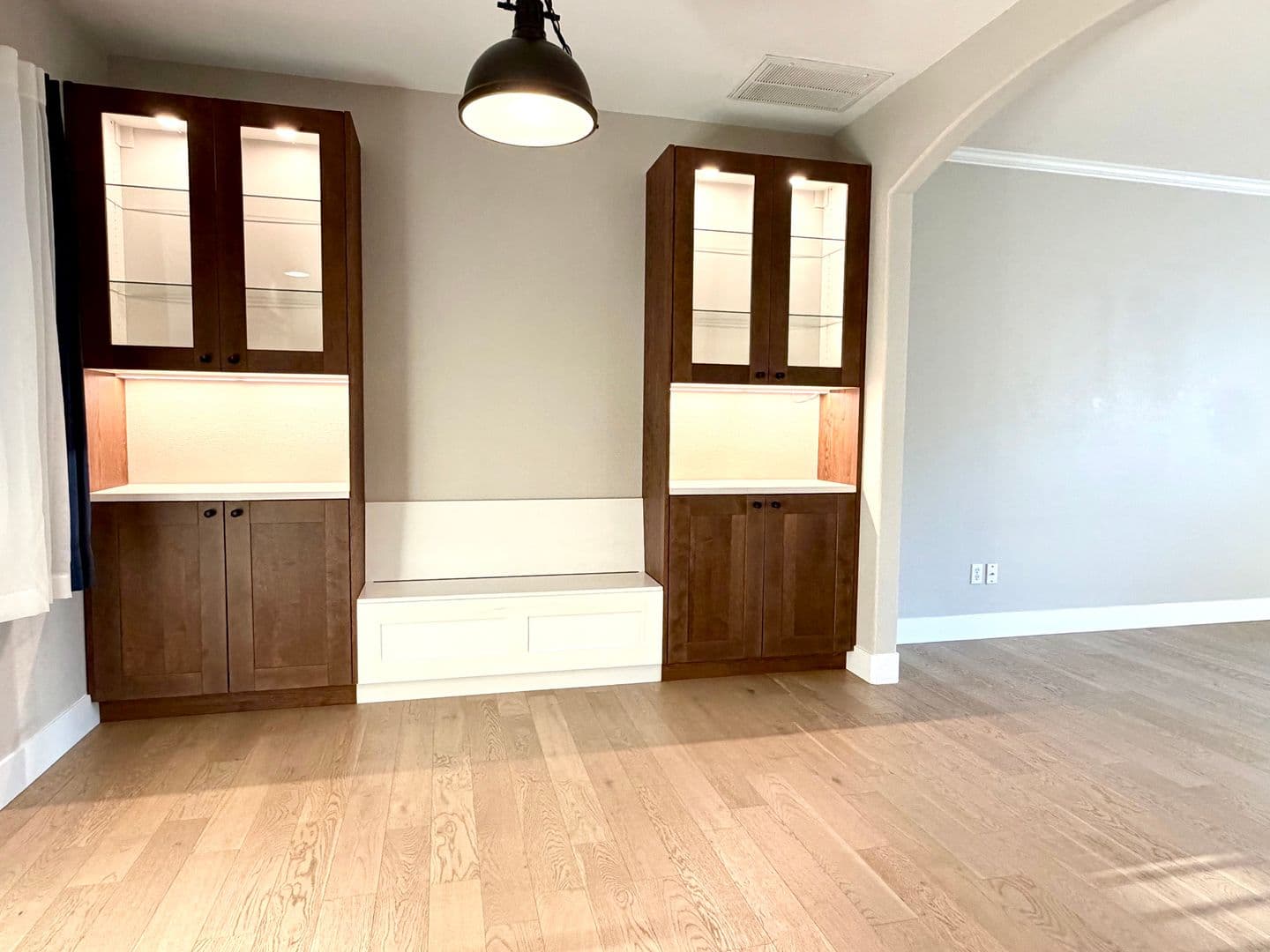 Vancouver House: 15809 NE 18 Ct