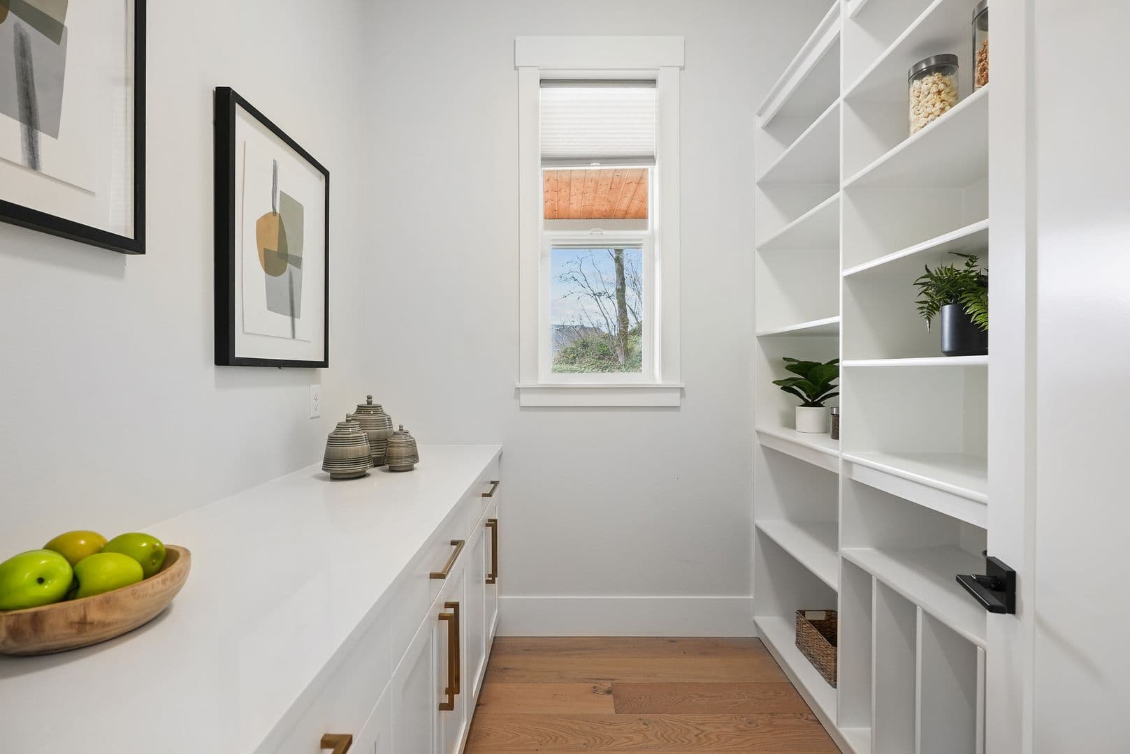 Washougal House: 1757 N Columbia Ridge Way