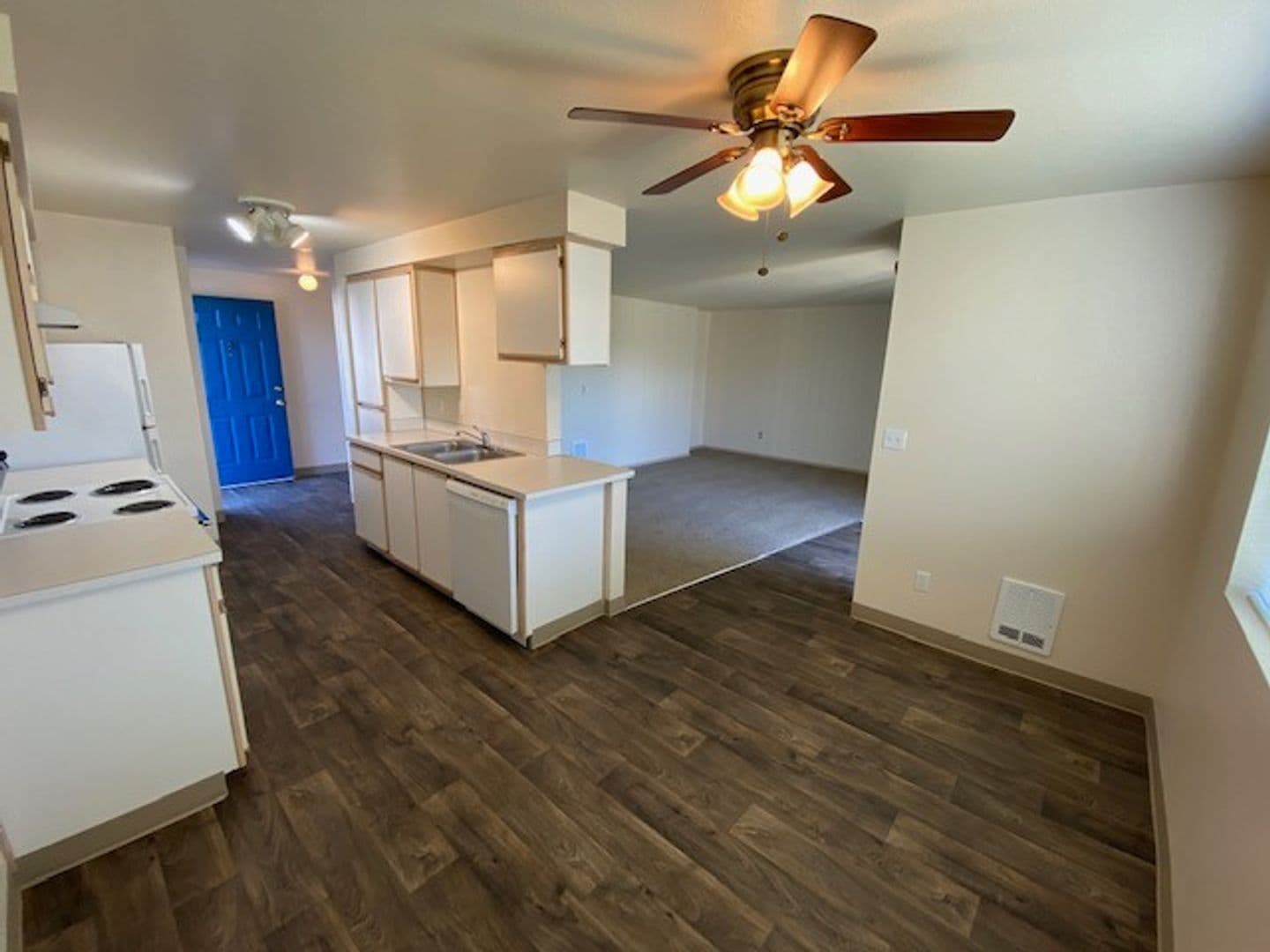 SALEM Apartment: 540 WALLACE ROAD NW, #205