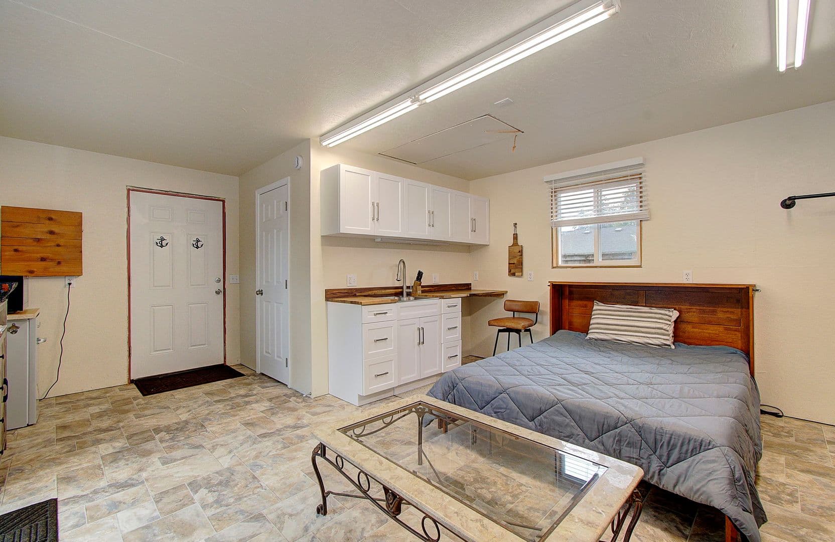 Vancouver House: 12311 SE McGillivray Blvd